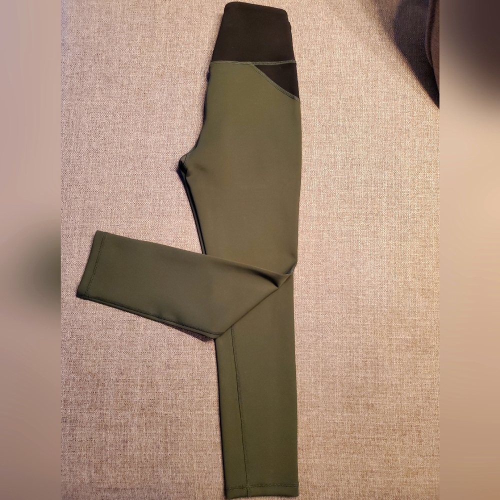 Kendall + Kylie leggings